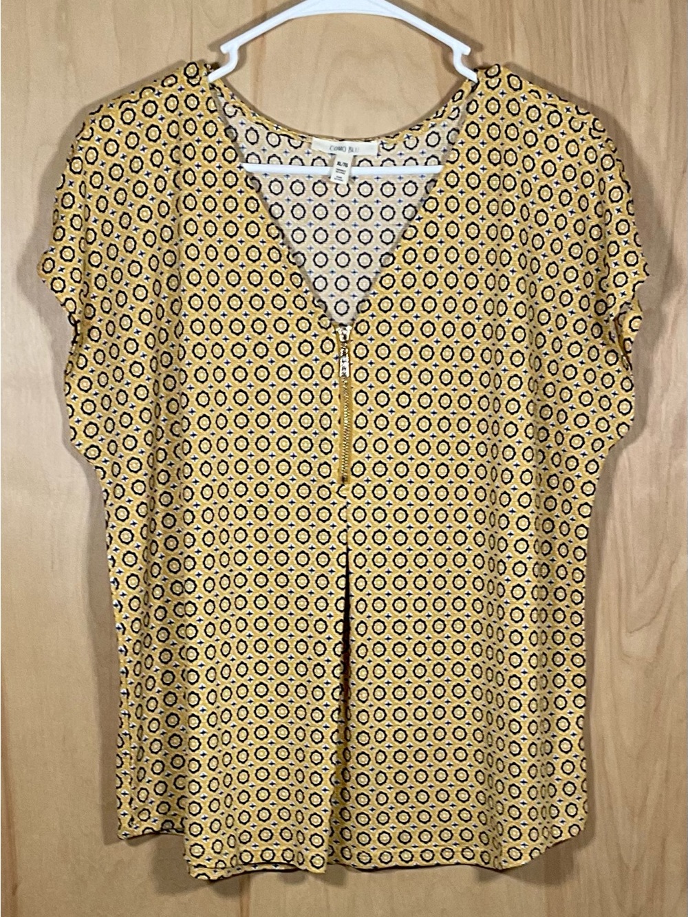 Como Blu Cap Sleeve Blouse - NWOT